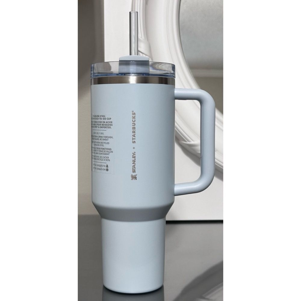 Stanley x Starbucks LIMITED EDITION SPRING 2024 BABY BLUE 40oz Tumbler - Picture 1 of 5